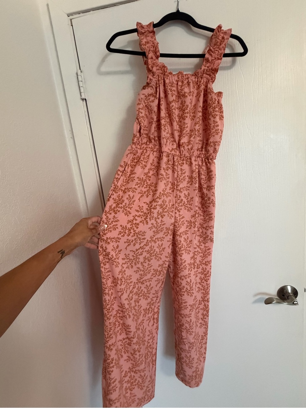 ✨ LOFT Outlet Pink Botanical Floral Ruffle Strap Jumpsuit ✨